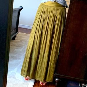 J Crew (point sur) crinkled maxi skirt